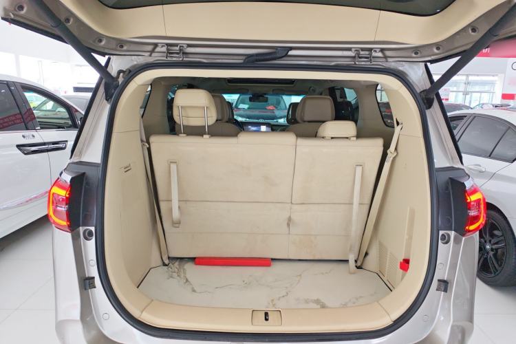 Used Buick GL8 2023 ES Lu Zun Deluxe Model Trunk