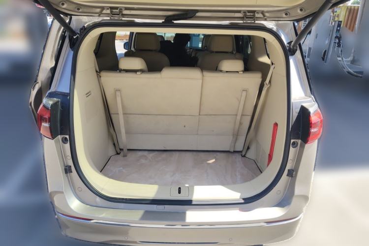 Used Buick GL8 2023 ES Lu Zun Smart Flagship Model Trunk