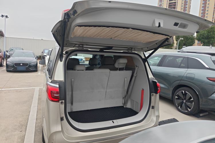 Used Buick GL8 2023 ES Lu Zun Luxury Edition and Yue Version Trunk