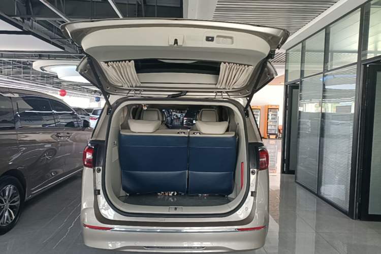 Used Buick GL8 2023 ES Lu Zun Comfort Model Trunk