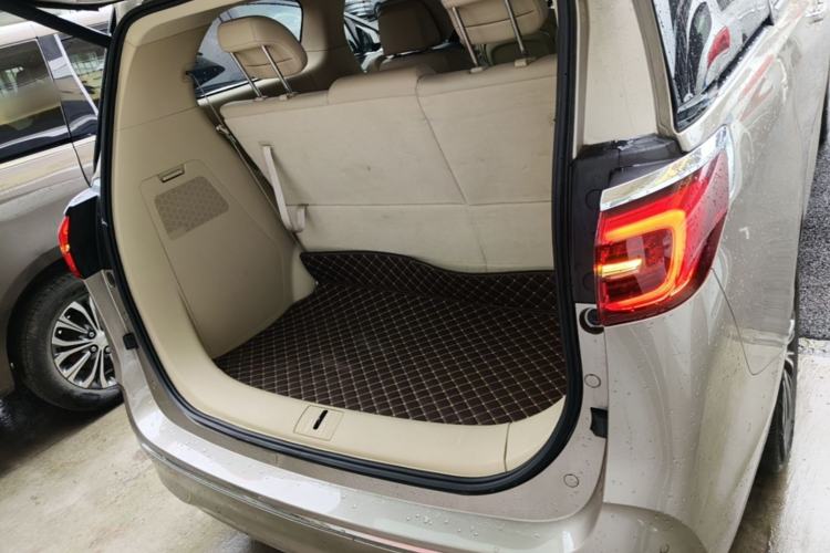 Used Buick GL8 2023 ES Lu Zun Luxury Model Trunk
