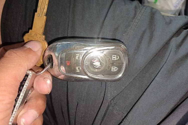 Used Buick GL8 2023 ES Lu Zun Deluxe Model Vehicle Key