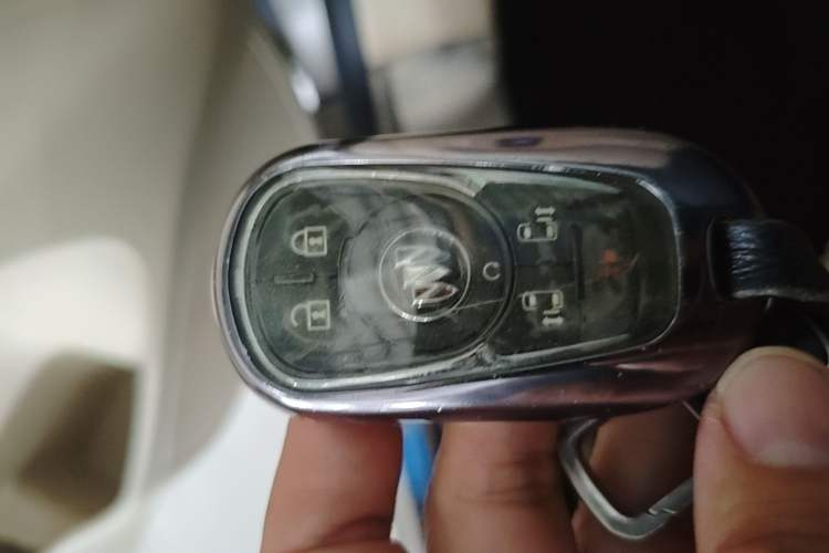Used Buick GL8 2023 ES Lu Zun Deluxe Model Vehicle Key