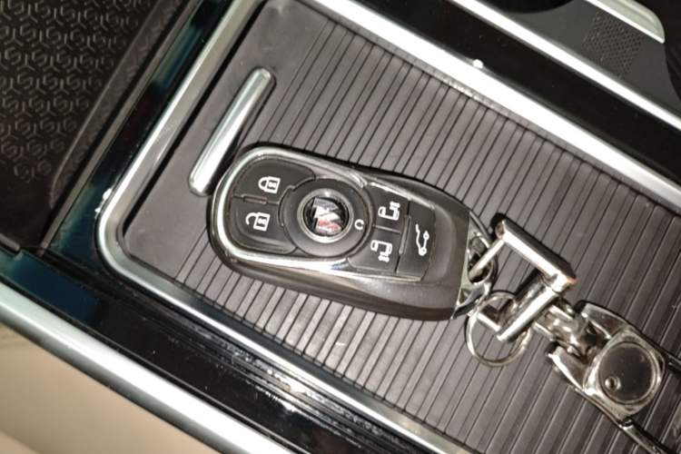 Used Buick GL8 2023 ES Lu Zun Luxury Model Vehicle Key