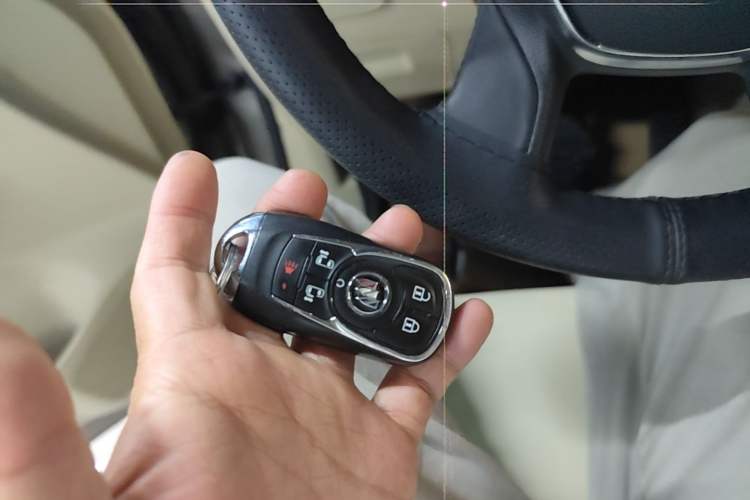 Used Buick GL8 2023 ES Lu Zun Deluxe Model Vehicle Key