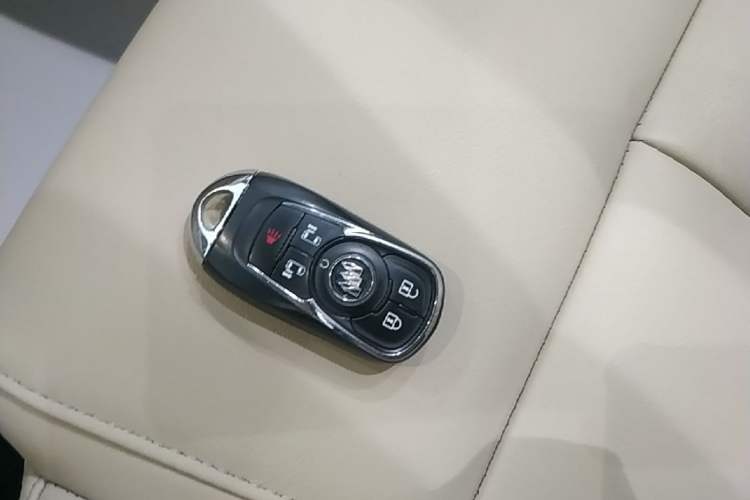 Used Buick GL8 2023 ES Lu Zun Deluxe Model Vehicle Key