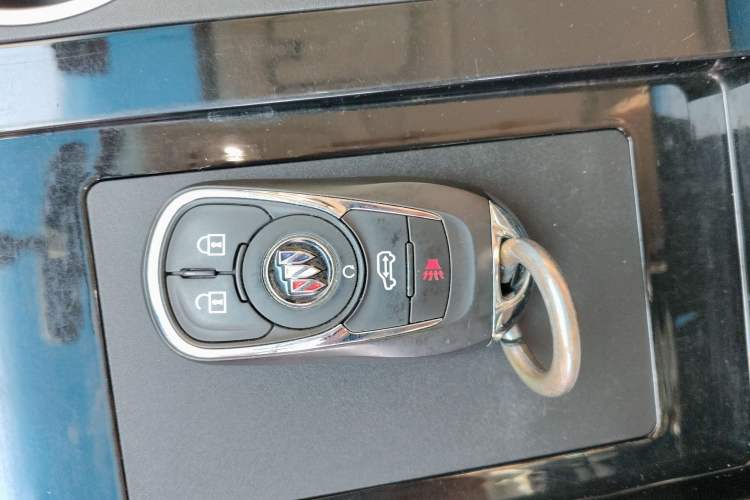 Used Buick GL8 2023 ES Lu Zun Comfort Model Vehicle Key