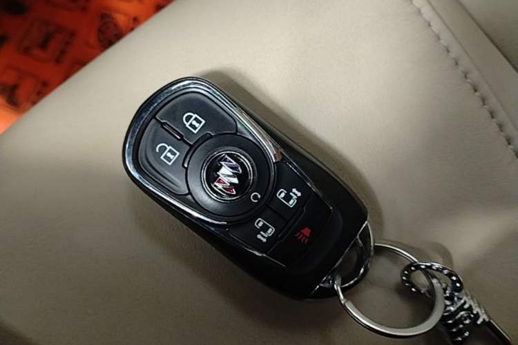 Used Buick GL8 2023 ES Lu Zun Deluxe Model Vehicle Key