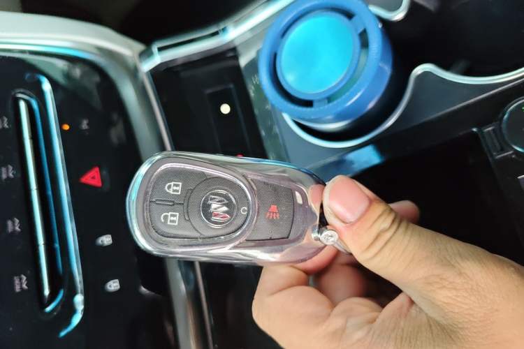 Used Buick GL8 2023 Land Executive Class Comfort Model Vehicle Key