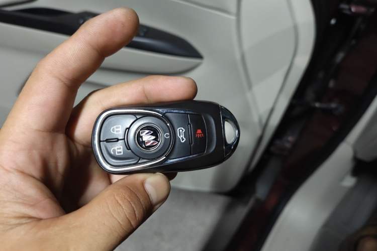 Used Buick GL8 2023 ES Lu Zun Comfort Model Vehicle Key