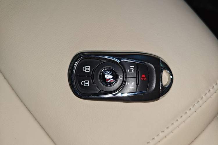 Used Buick GL8 2023 ES Lu Zun Deluxe Model Vehicle Key