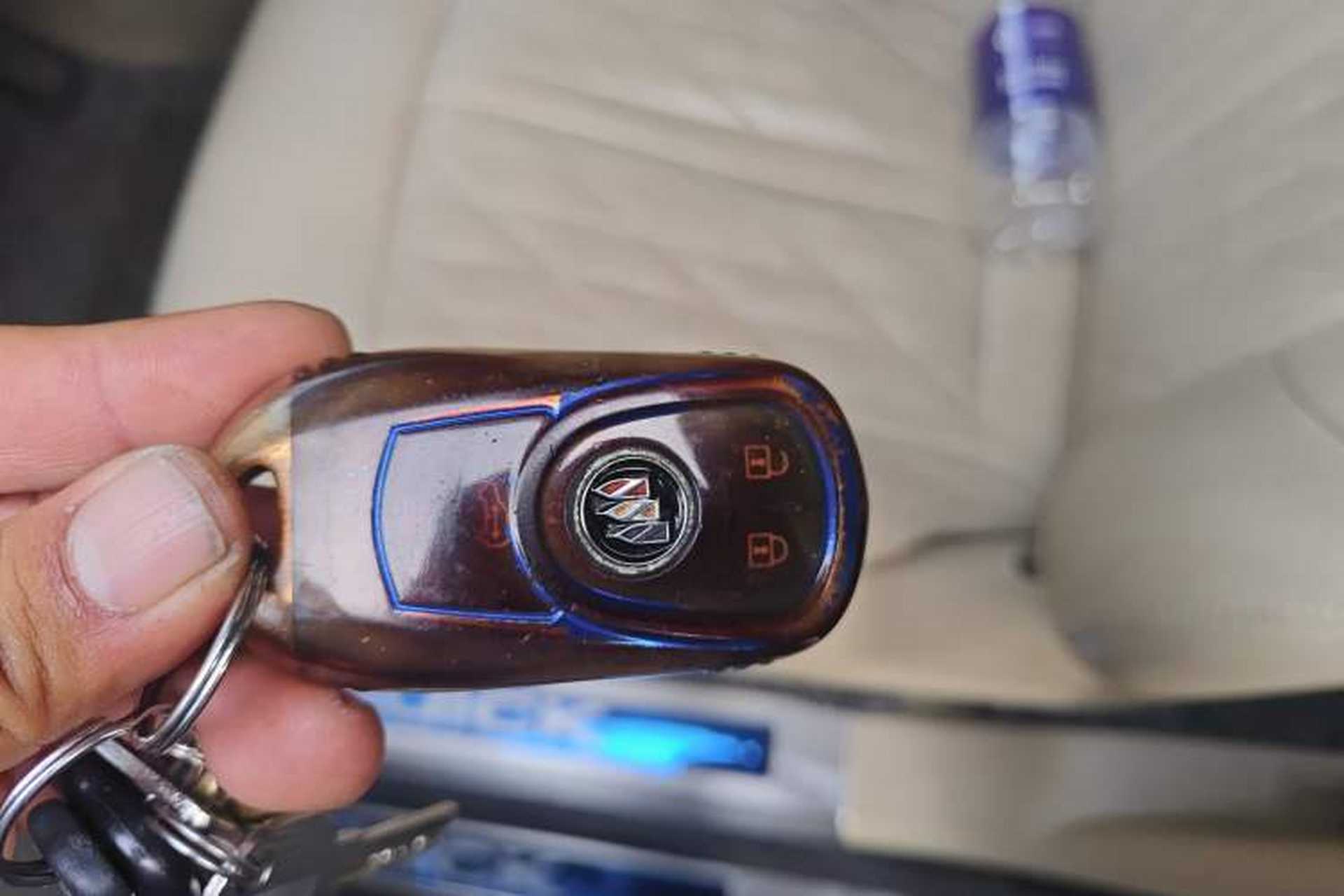 Used Buick GL8 2023 Land Executive Class 652T Smart Luxury Model Vehicle Key