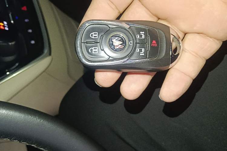 Used Buick GL8 2023 ES Lu Zun Deluxe Model Vehicle Key