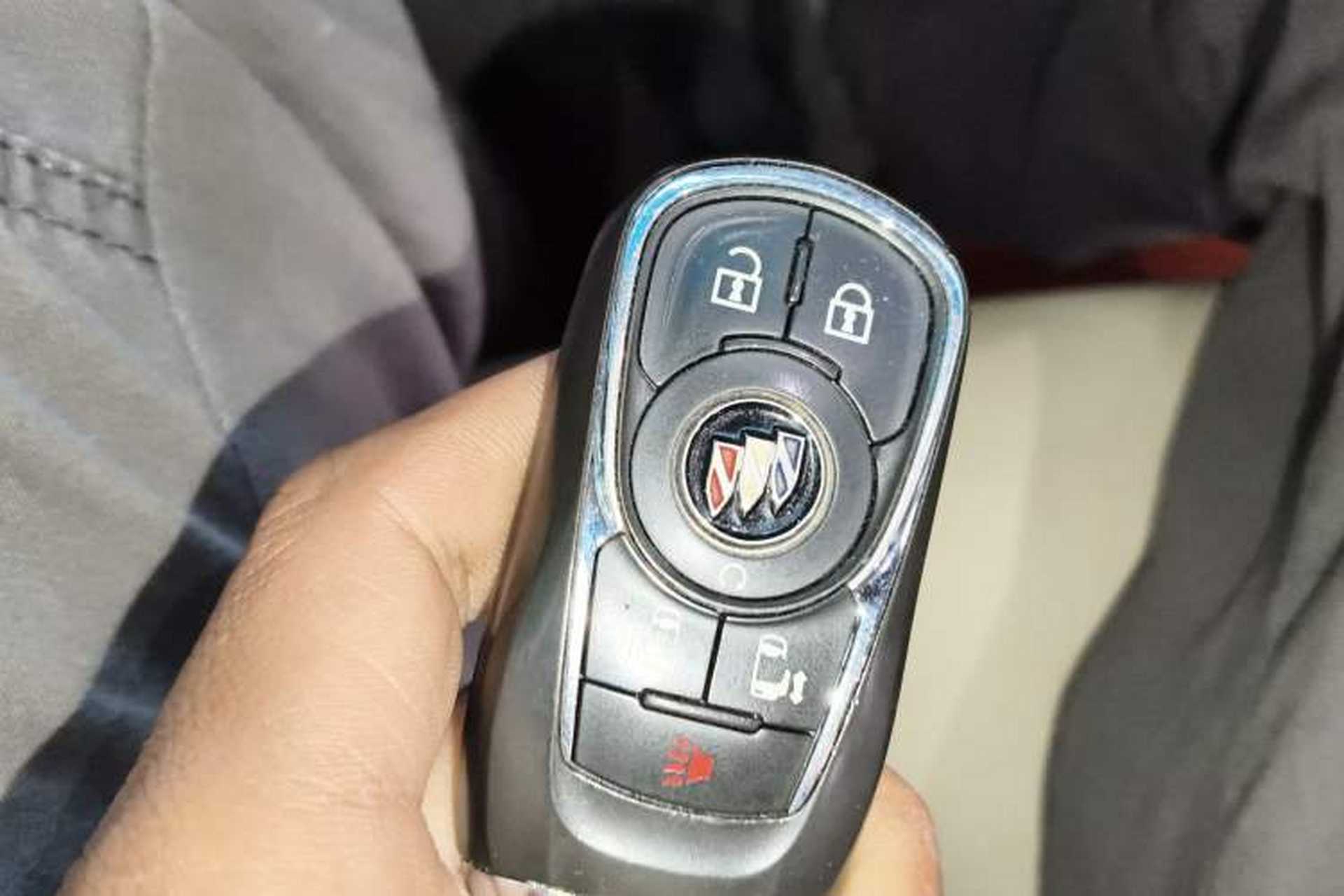 Used Buick GL8 2023 ES Lu Zun Deluxe Model Vehicle Key