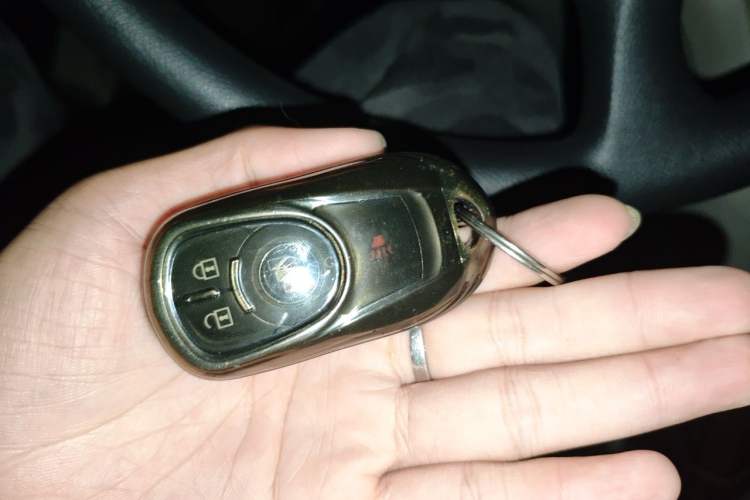 Used Buick GL8 2023 Land Executive Class Comfort Model Vehicle Key