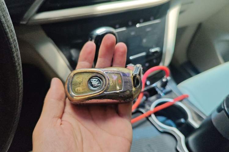 Used Buick GL8 2023 ES Lu Zun Comfort Model Vehicle Key