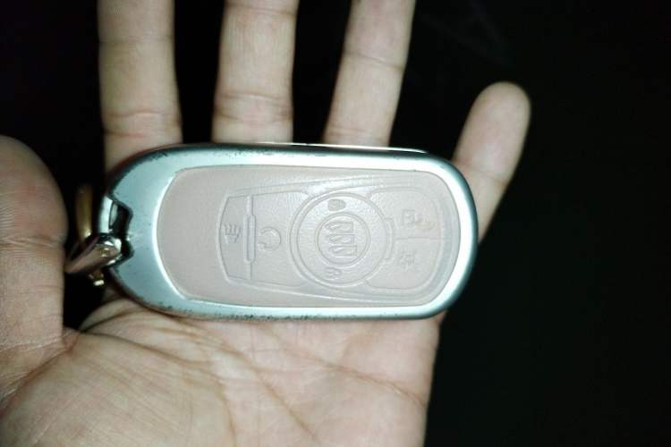 Used Buick GL8 2023 Land Executive Class Smart Enjoyment Model Vehicle Key