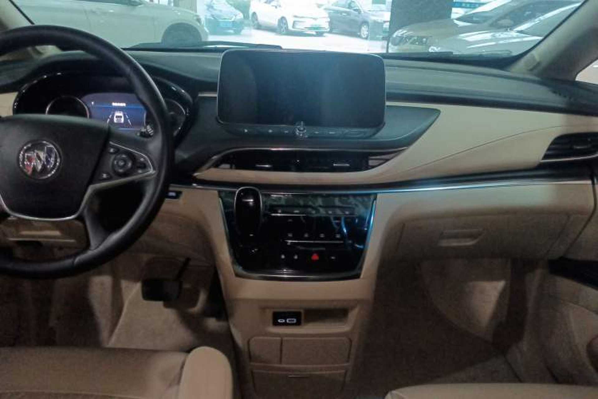 Used Buick GL8 2023 Facelifted Land Cruiser Executive Luxury Version Audio And AC Panel