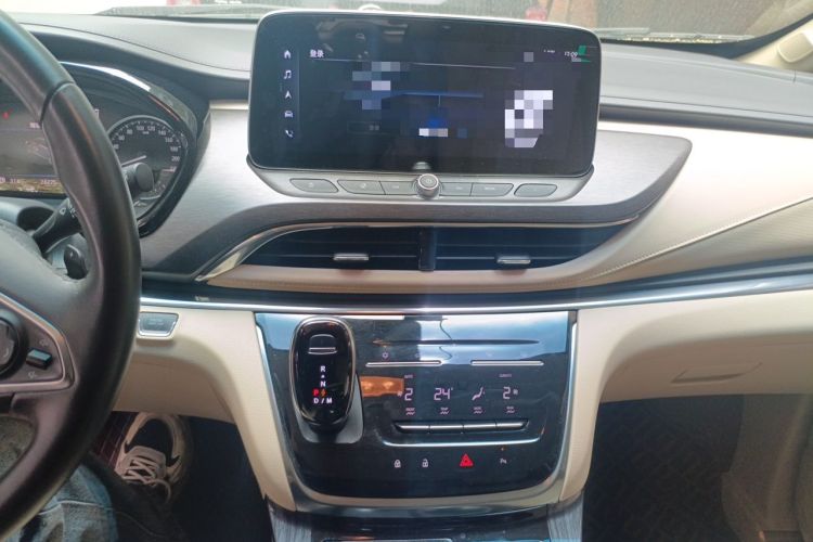 Used Buick GL8 2023 Land Executive Class 652T Smart Luxury Model Audio And AC Panel