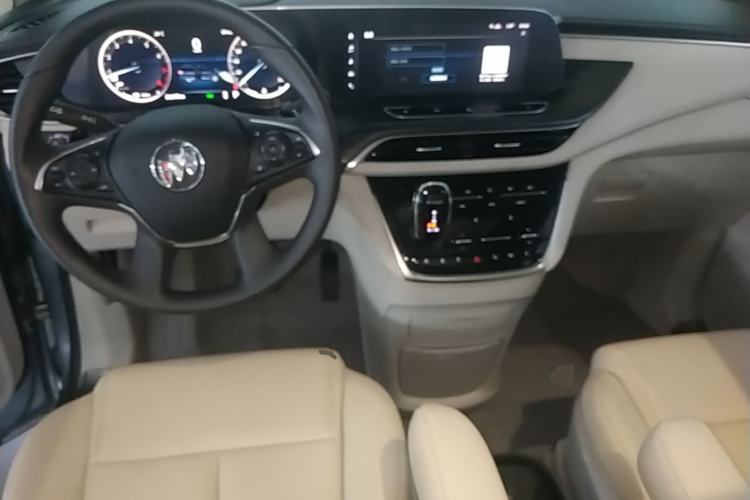 Used Buick GL8 2023 ES Lu Zun Comfort Model Center Console