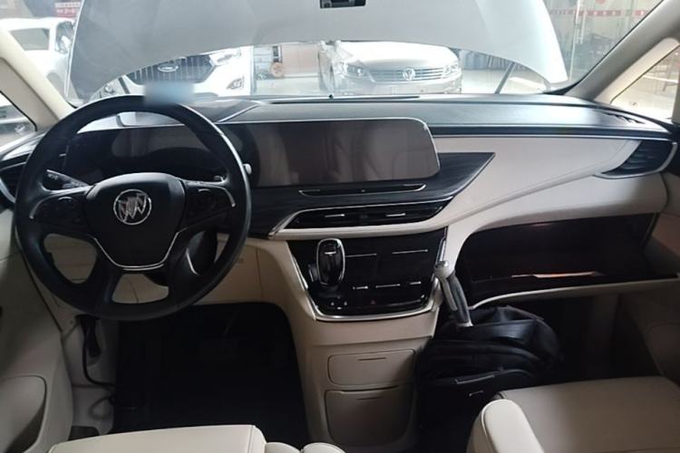 Used Buick GL8 2023 ES Lu Zun Deluxe Model Center Console