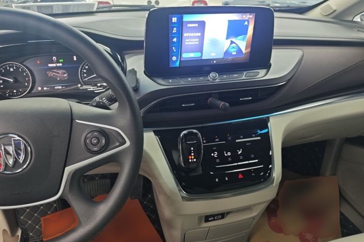 Used Buick GL8 2023 Land Executive Class Comfort Model Center Console