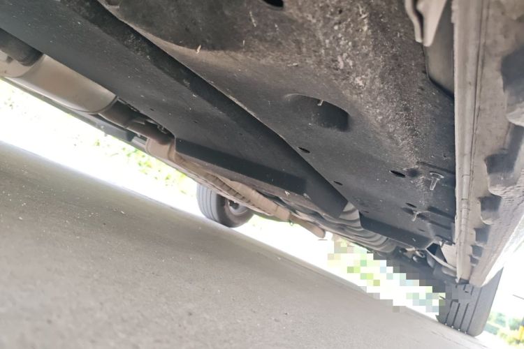 Used Buick GL8 2023 ES Lu Zun Deluxe Model Chassis Front Left