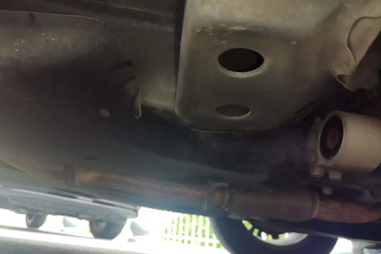 Used Buick GL8 2023 Facelifted Land Cruiser Executive Luxury Version Chassis Front Right
