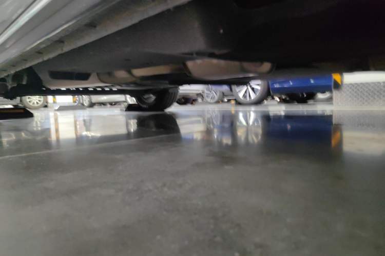 Used Buick GL8 2023 Land Executive Class Smart Enjoyment Model Chassis Front Right