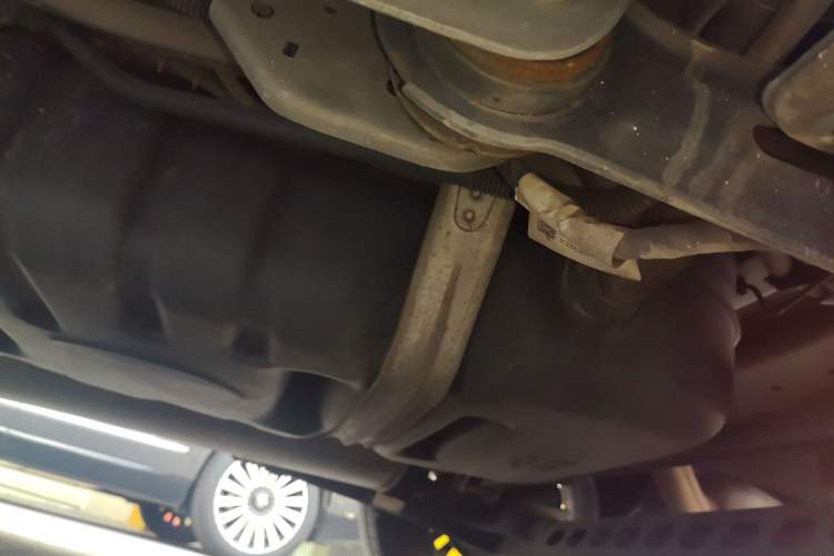 Used Buick GL8 2023 Facelifted Land Cruiser Executive Luxury Version Chassis Rear Left