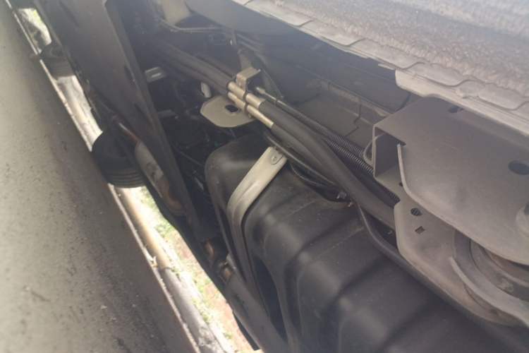 Used Buick GL8 2023 Land Executive Class 652T Smart Luxury Model Chassis Rear Left