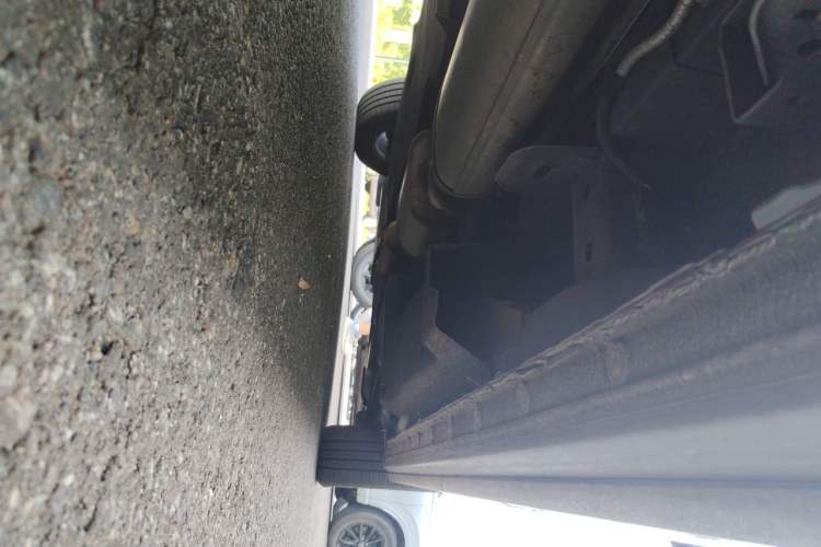 Used Buick GL8 2023 Land Executive Class Deluxe Model Chassis Rear Right