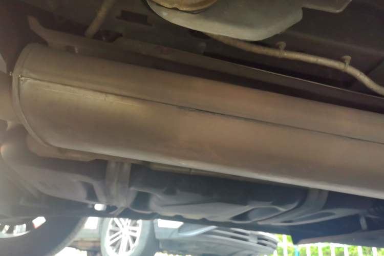 Used Buick GL8 2023 Facelifted Land Cruiser Executive Luxury Version Chassis Rear Right