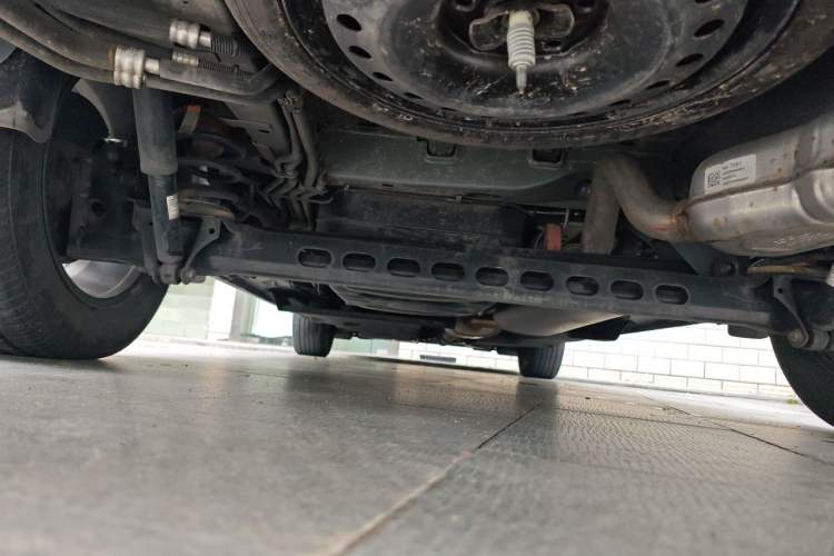 Used Buick GL8 2023 Facelifted Land Cruiser Executive Luxury Version Chassis Rear