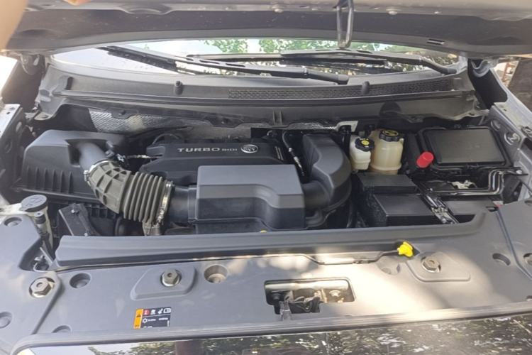 Used Buick GL8 2023 Land Executive Class 652T Luxury Model Engine Bay