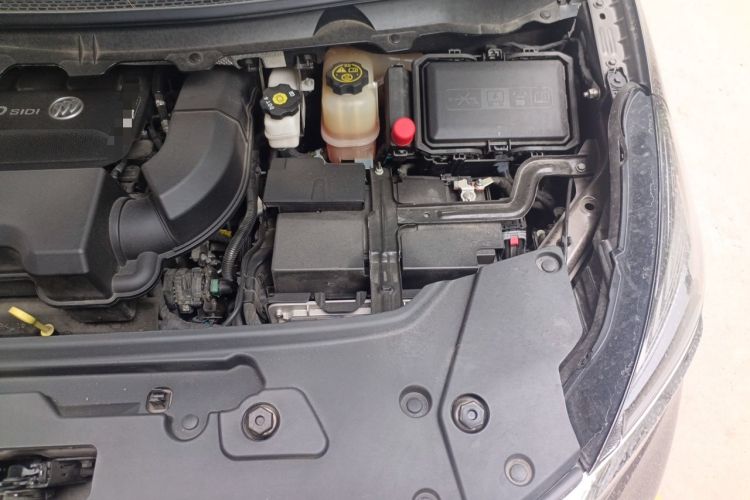 Used Buick GL8 2023 Land Executive Class 652T Smart Luxury Model Engine Bay Left
