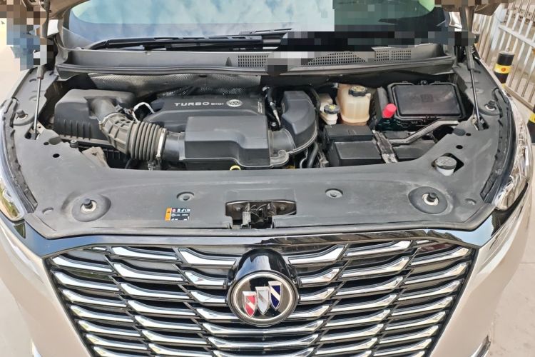Used Buick GL8 2023 ES Lu Zun Deluxe Model Engine Bay
