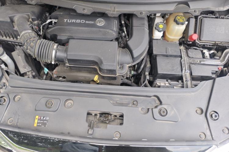 Used Buick GL8 2023 Land Executive Class Comfort Model Engine Bay