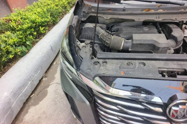 Used Buick GL8 2023 Land Executive Class Smart Enjoyment Model Engine Bay Right