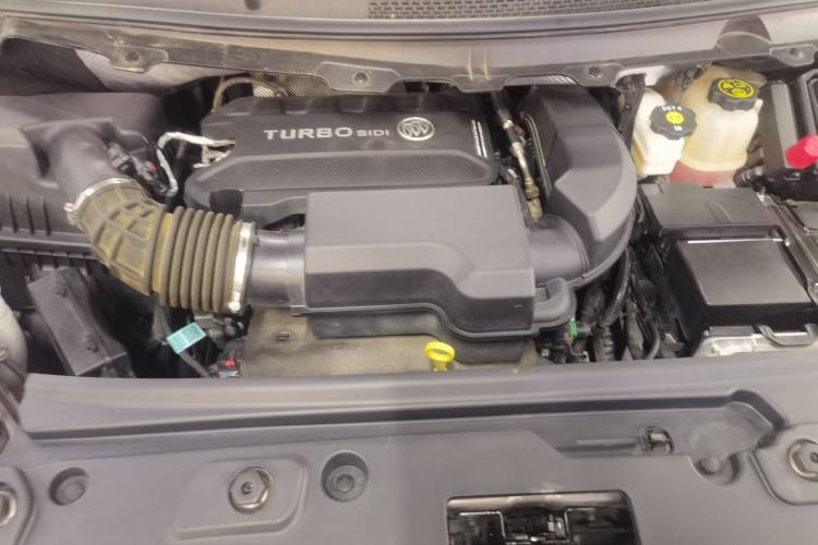 Used Buick GL8 2023 Land Executive Class Comfort Model Engine Bay