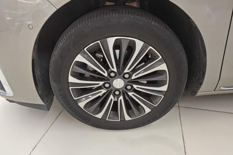 Used Buick GL8 2023 ES Lu Zun Luxury Model Exterior 4