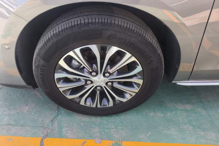 Used Buick GL8 2023 Land Business Class Smart Deluxe Model Exterior 4