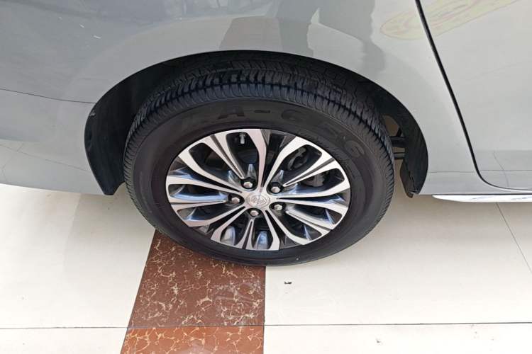 Used Buick GL8 2023 Land Executive Class Smart Enjoyment Model Exterior 5