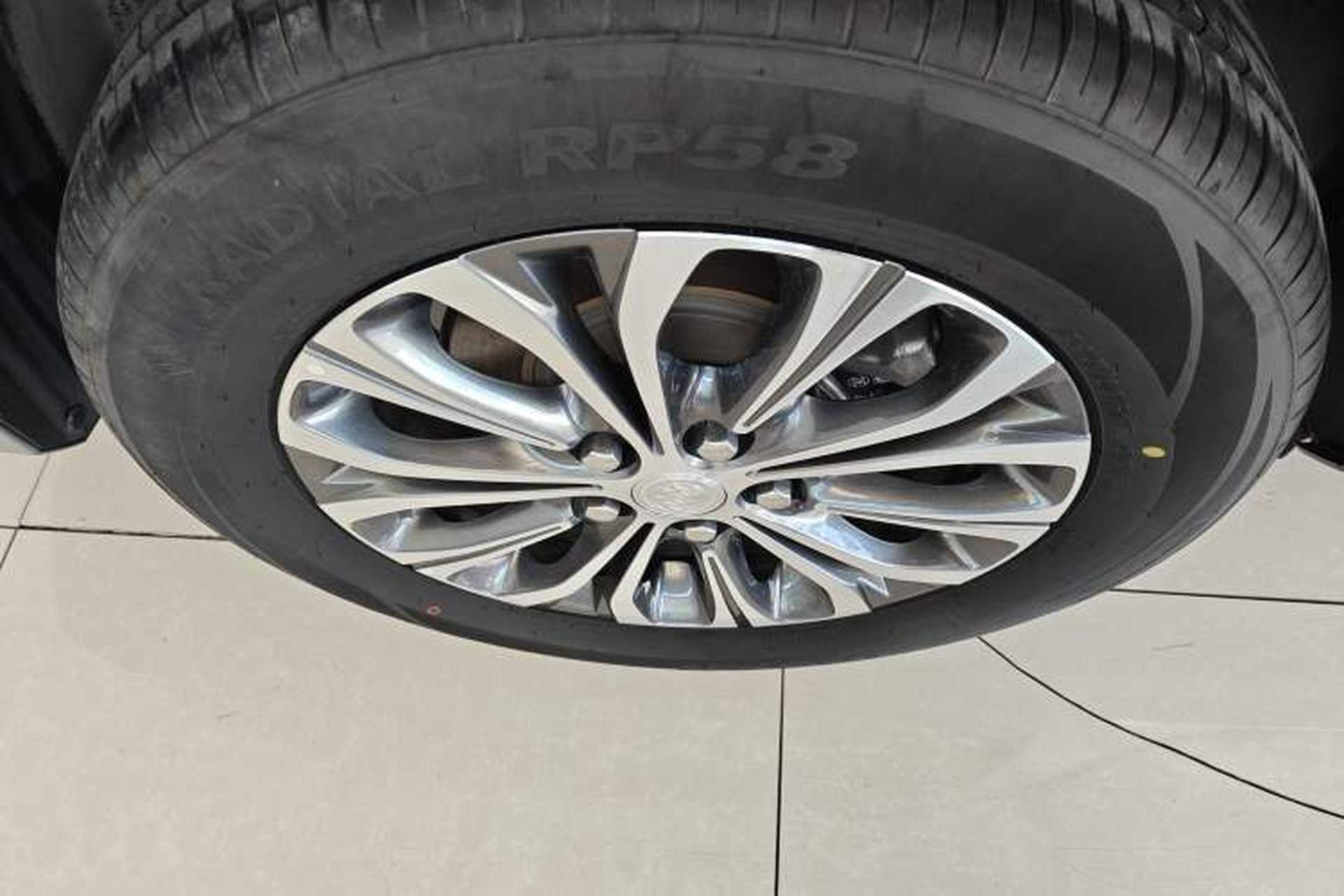 Used Buick GL8 2023 Land Executive Class Comfort Model Exterior 8