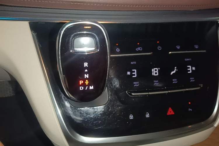 Used Buick GL8 2023 Land Executive Class Comfort Model Gear Lever