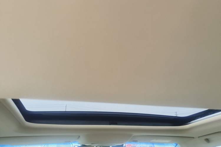 Used Buick GL8 2023 Facelifted Land Cruiser Executive Luxury Version Headliner