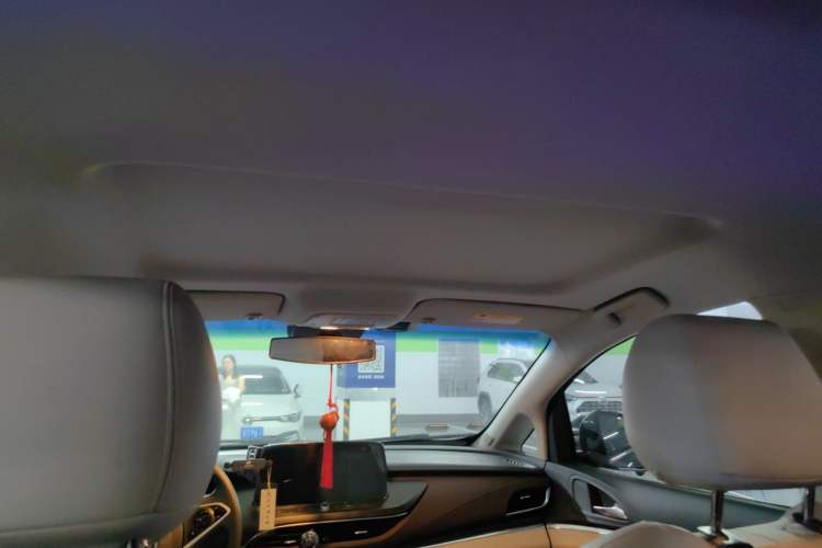 Used Buick GL8 2023 Land Executive Class Smart Enjoyment Model Headliner