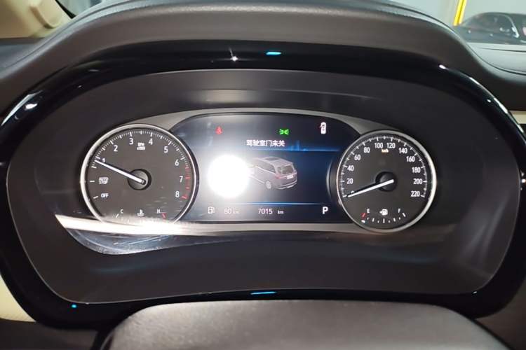 Used Buick GL8 2023 Facelifted Land Cruiser Executive Luxury Version Instrument Cluster