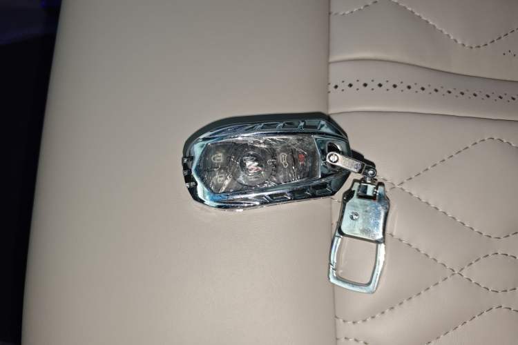 Used Buick GL8 2023 ES Lu Zun Comfort Model Interior 1