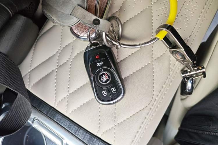 Used Buick GL8 2023 Land Executive Class Smart Enjoyment Model Interior 1